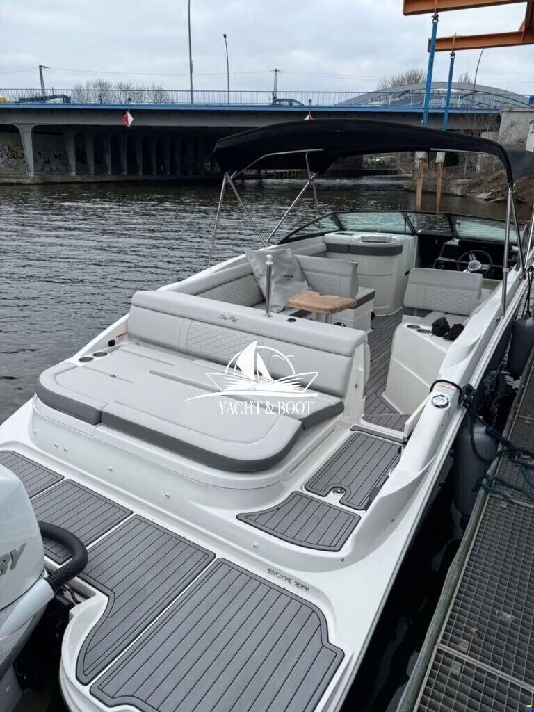 Sea Ray 270 SDX