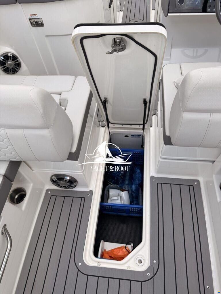 Sea Ray 270 SDX