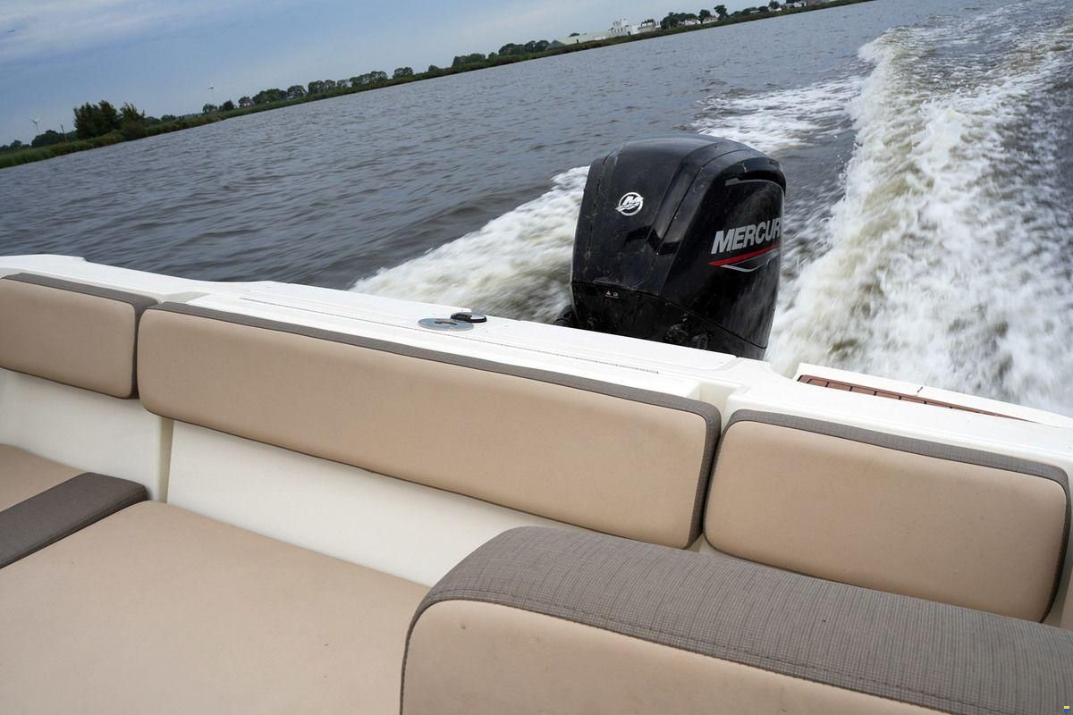 Bayliner VR4