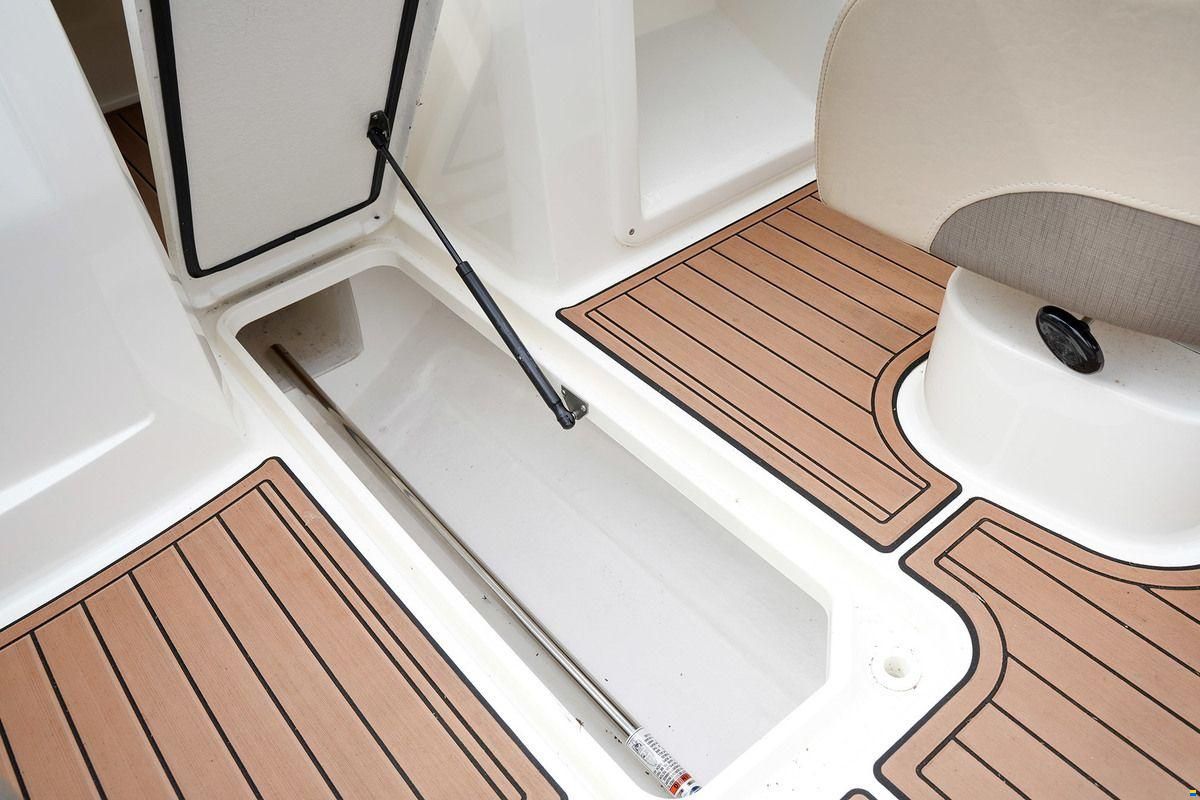 Bayliner VR4