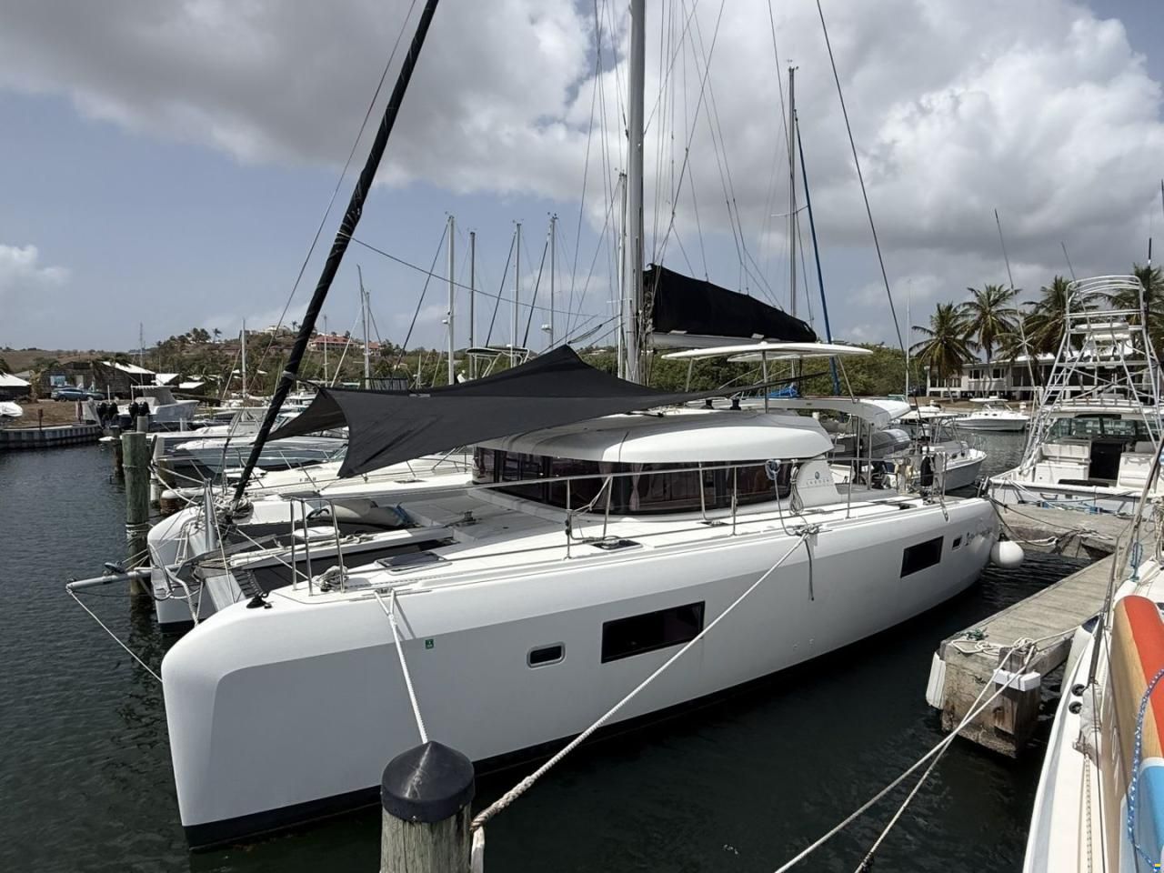 Lagoon 42