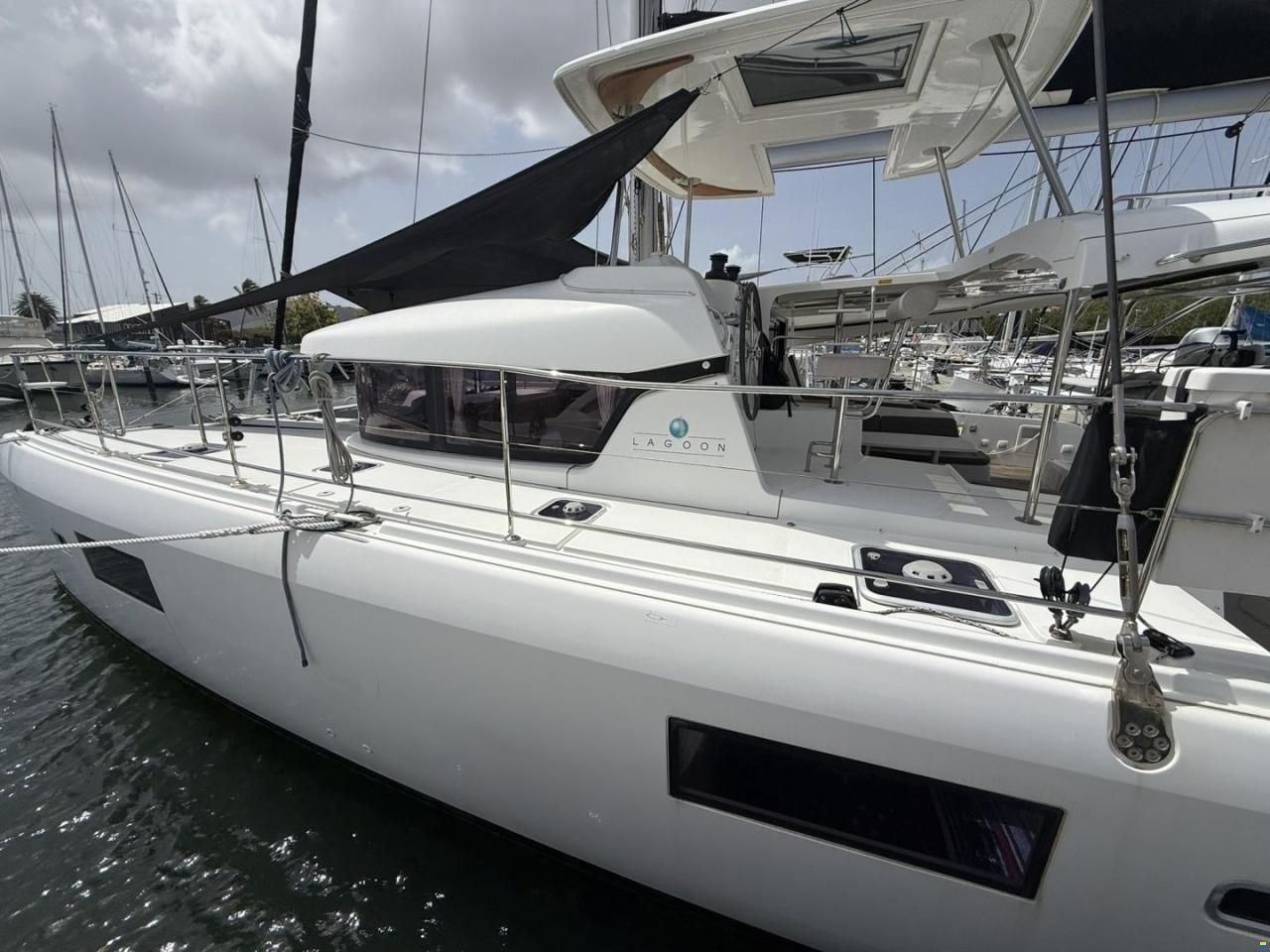 Lagoon 42