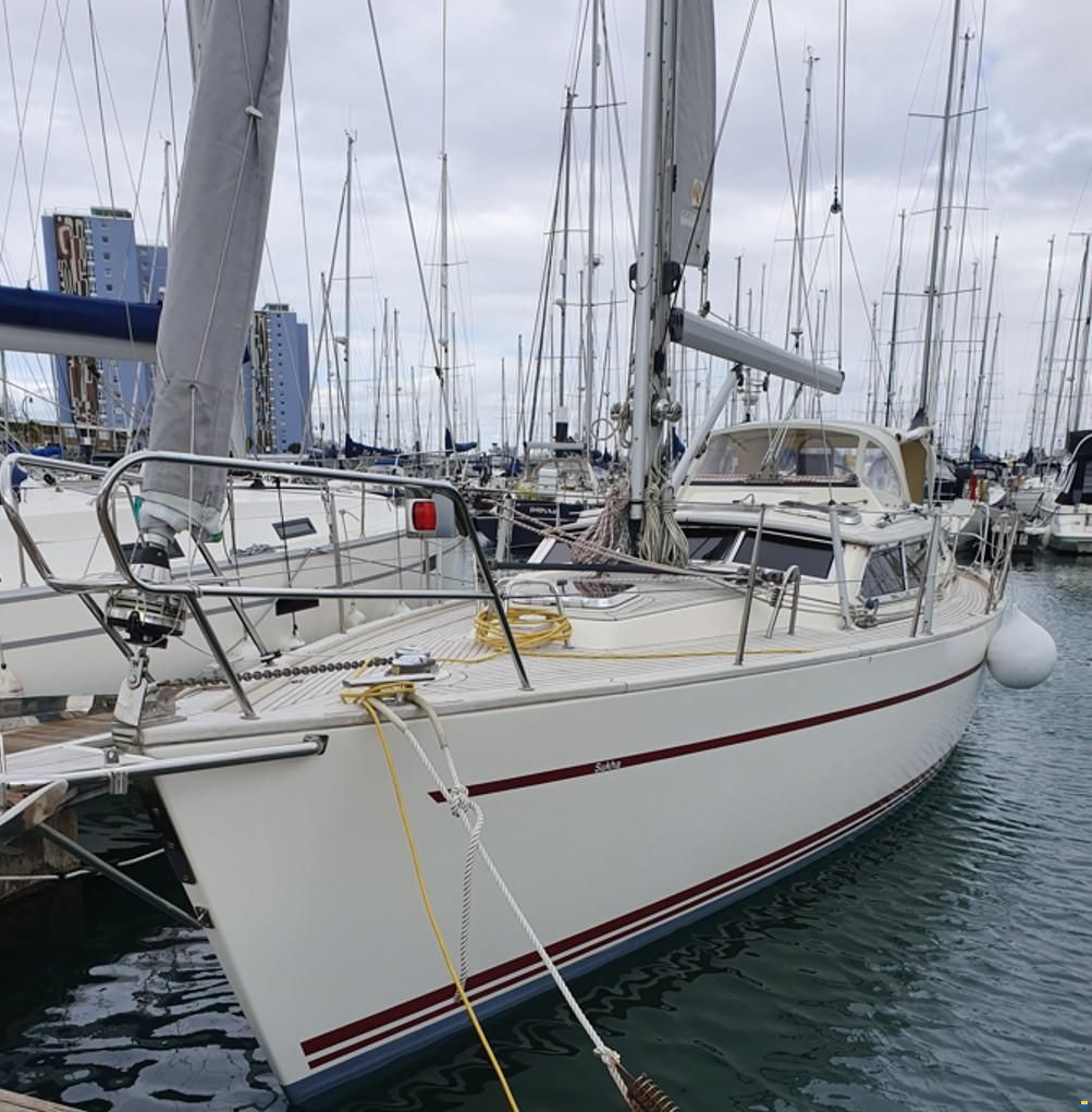 Regina 35
