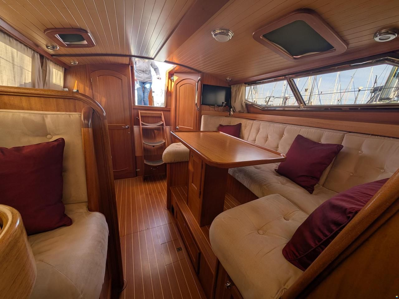 Regina 35