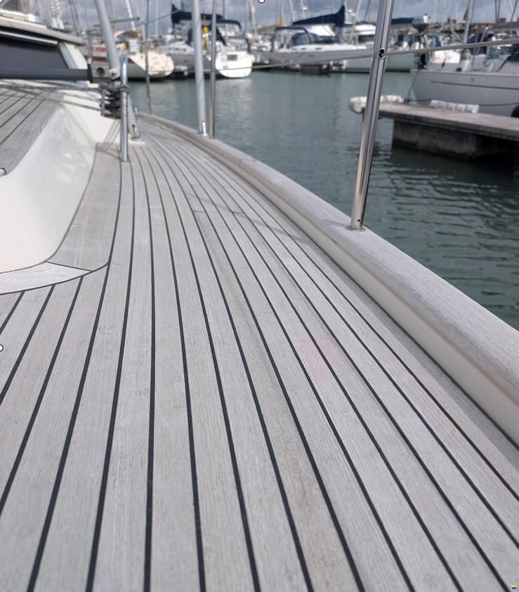 Regina 35