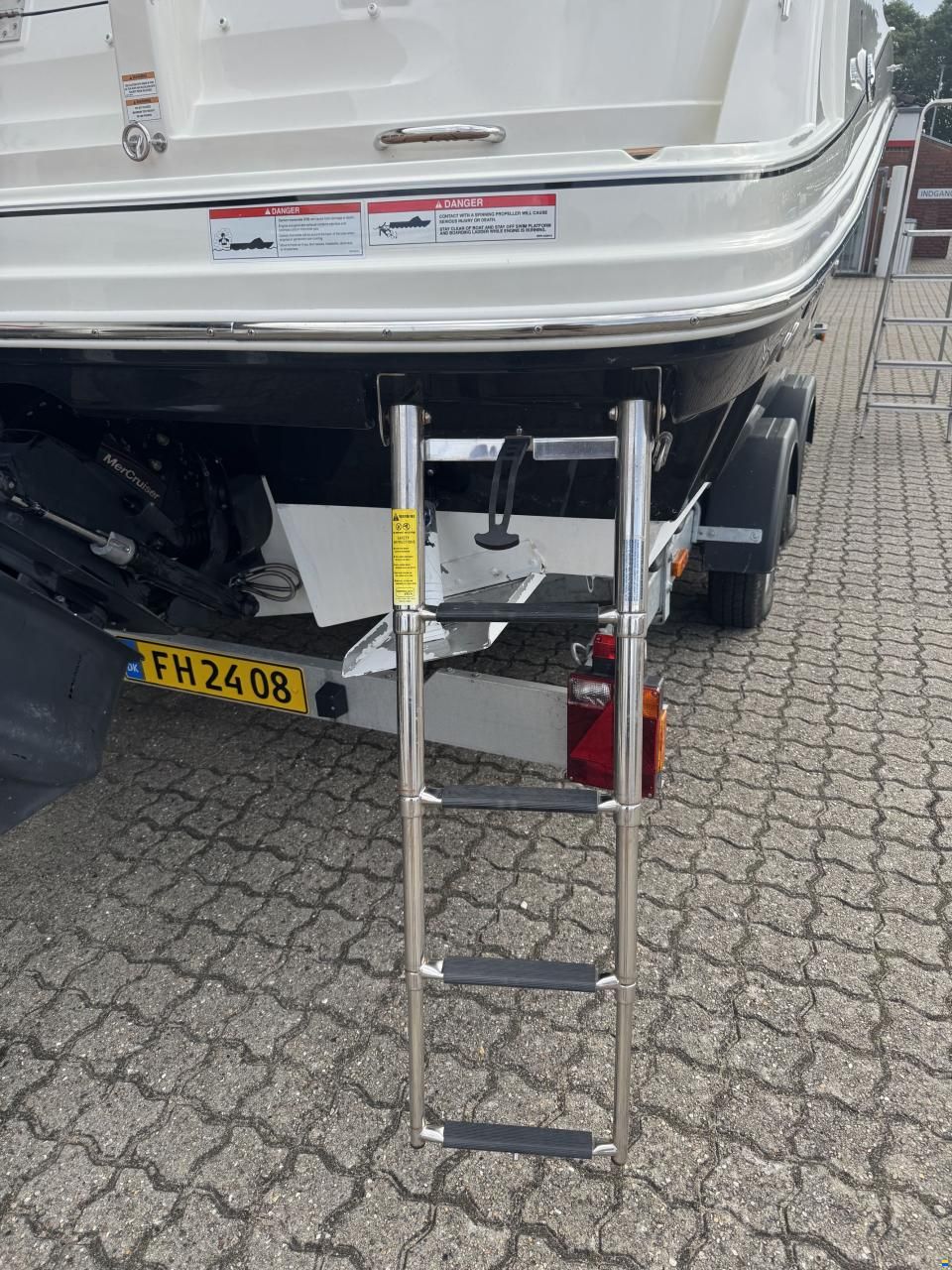 Bayliner VR6 Cuddy med 300 hk Mercruiser-EFI V8 6