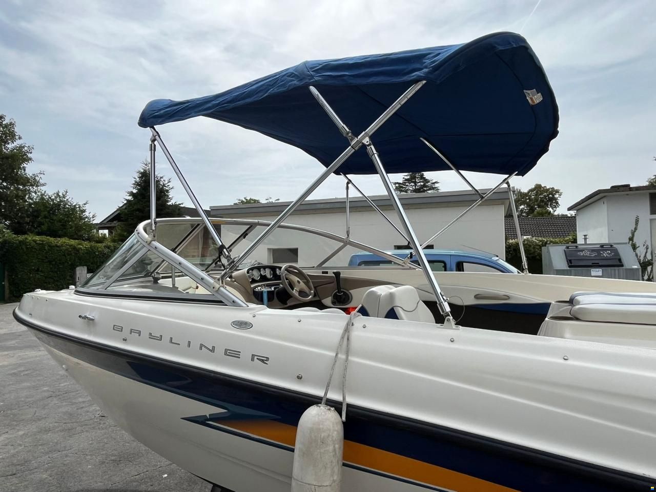 Bayliner Capri 185