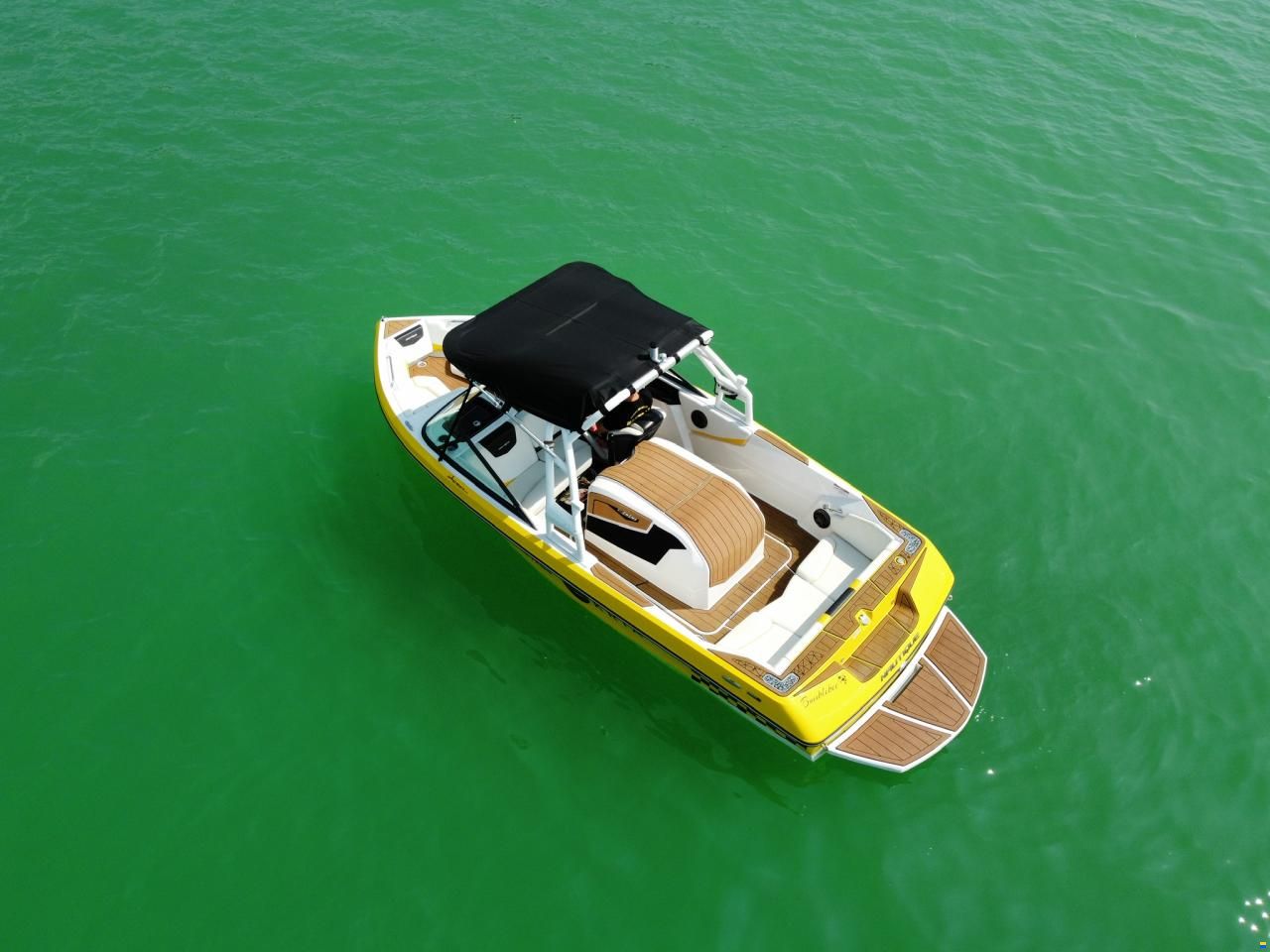 Nautique 200