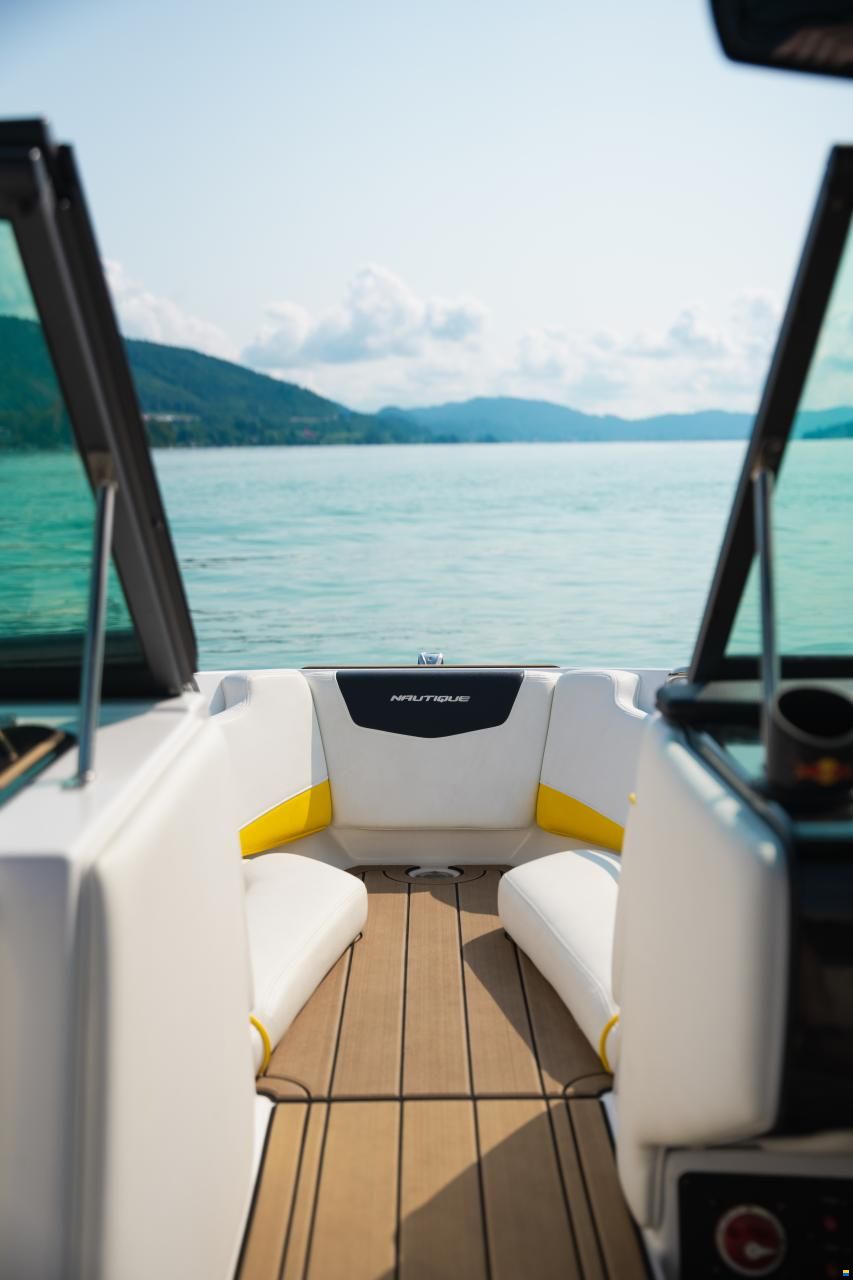 Nautique 200
