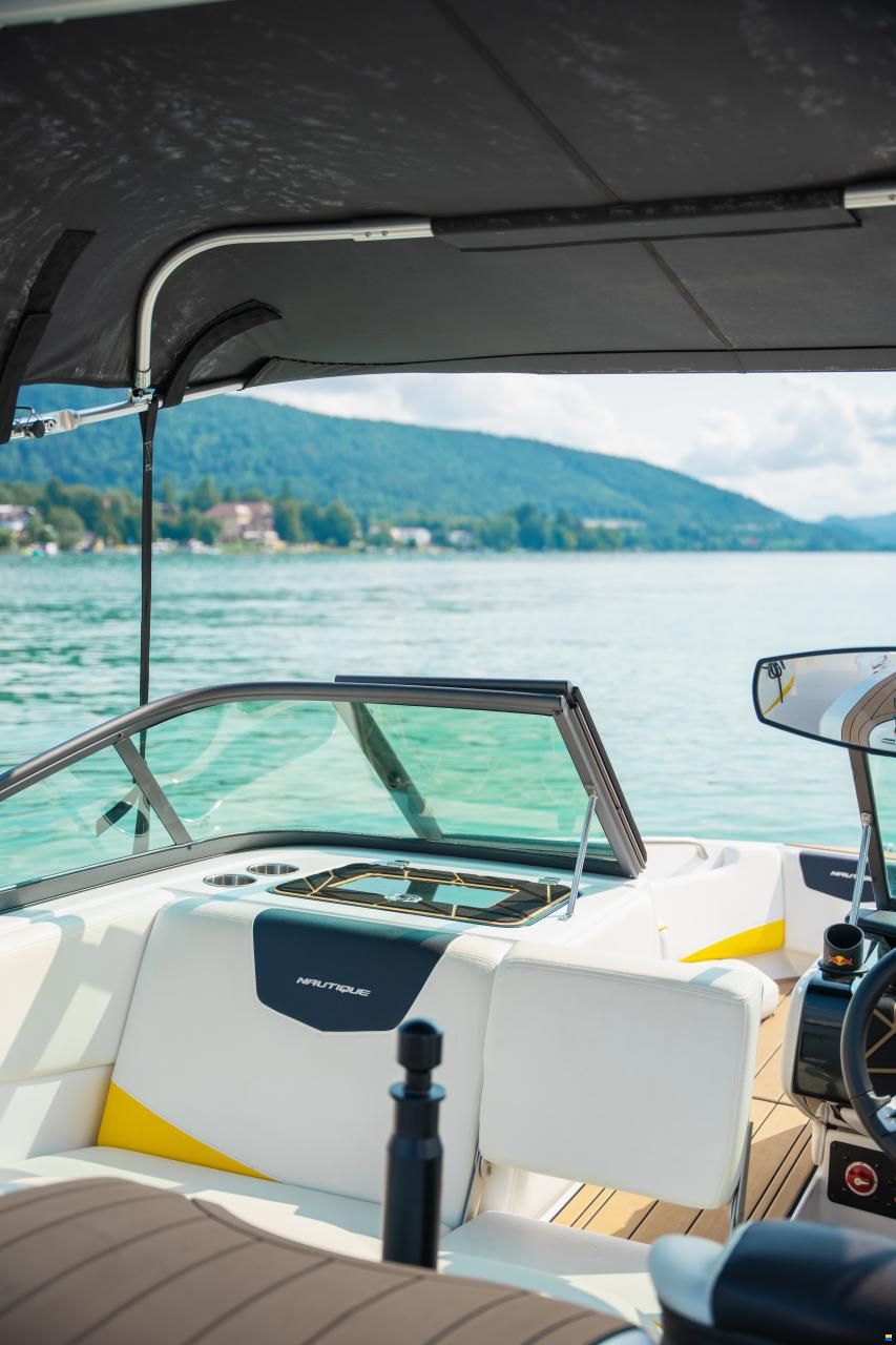 Nautique 200