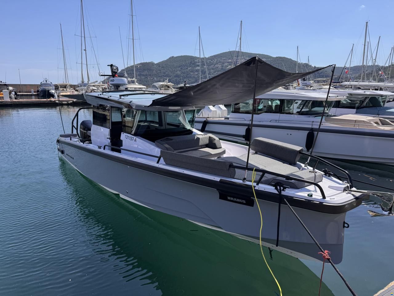 Axopar 29 XC Cross Cabin