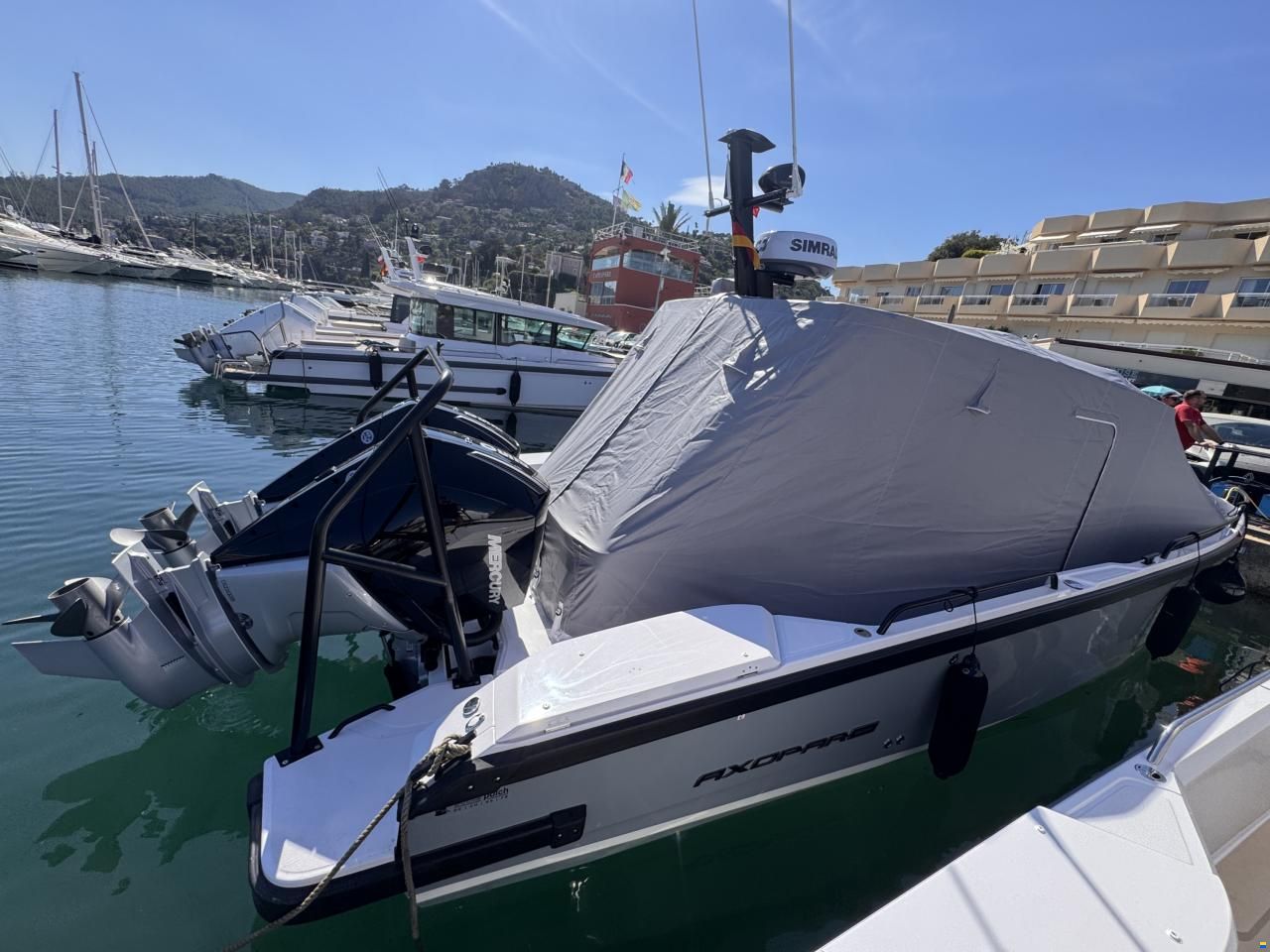 Axopar 29 XC Cross Cabin