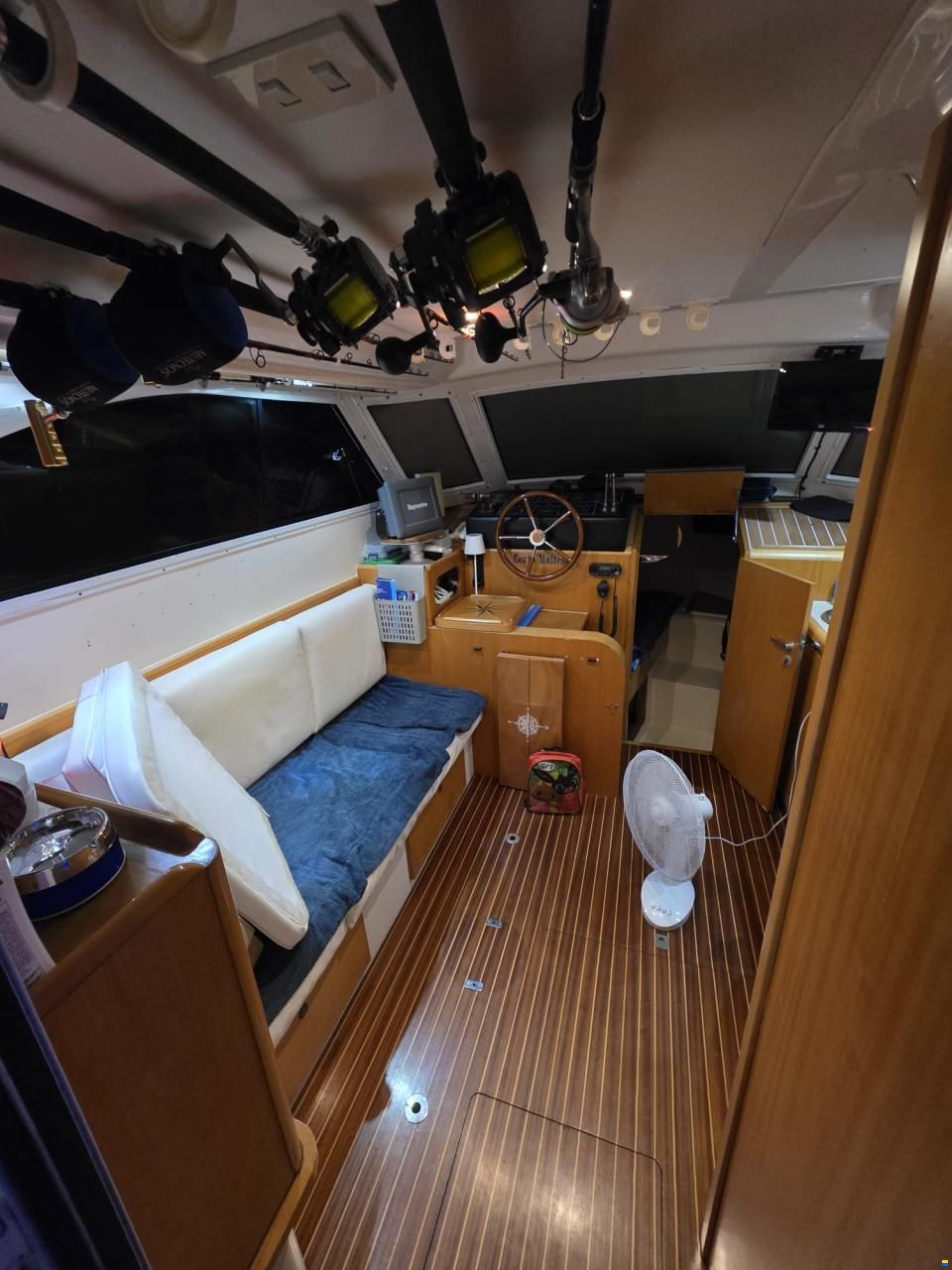 Cayman 30 Fly