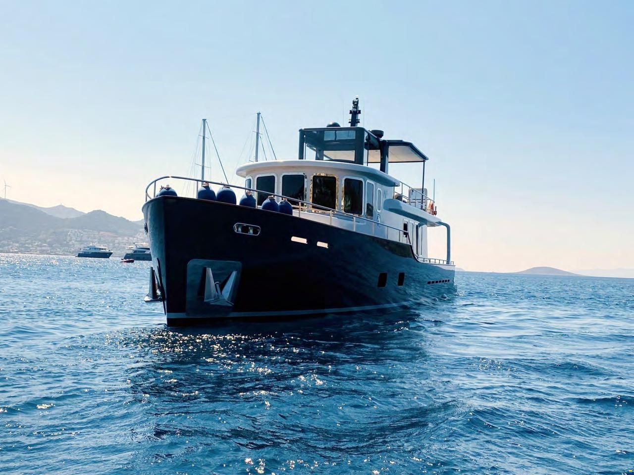 Steel Trawler 21M