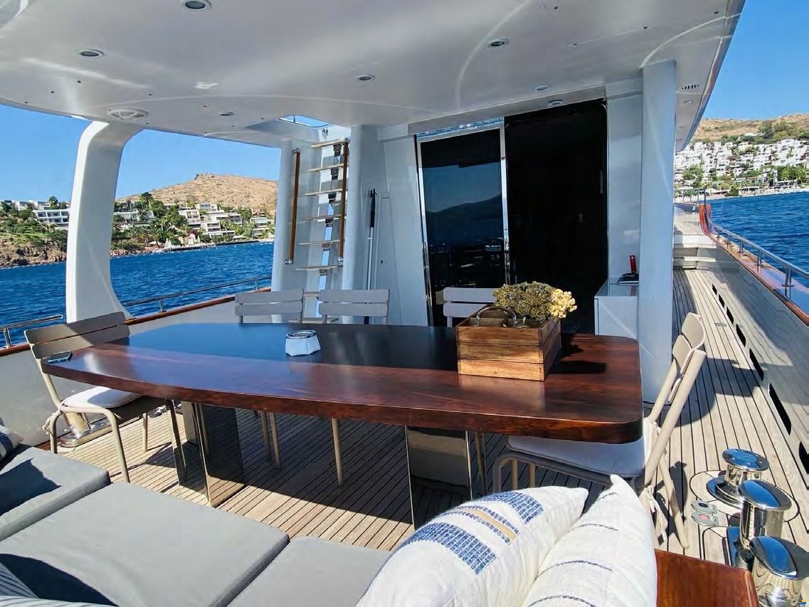 Steel Trawler 21M