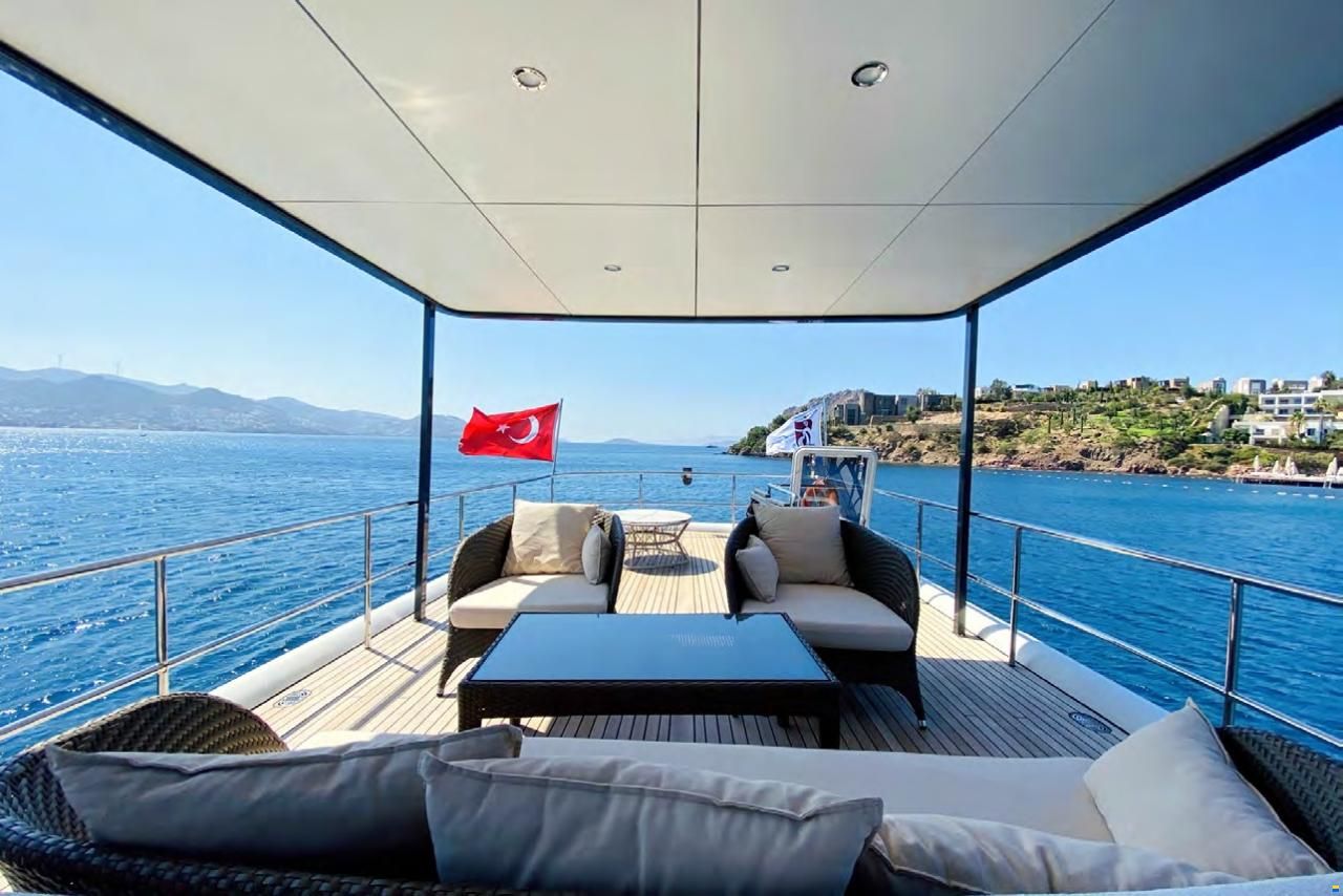 Steel Trawler 21M