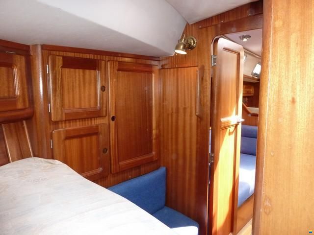 Bavaria 350 Lagoon
