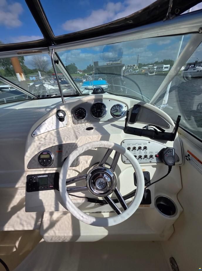 Sea Ray 255 Sundancer