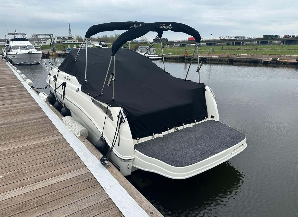 Sea Ray 255 Sundancer