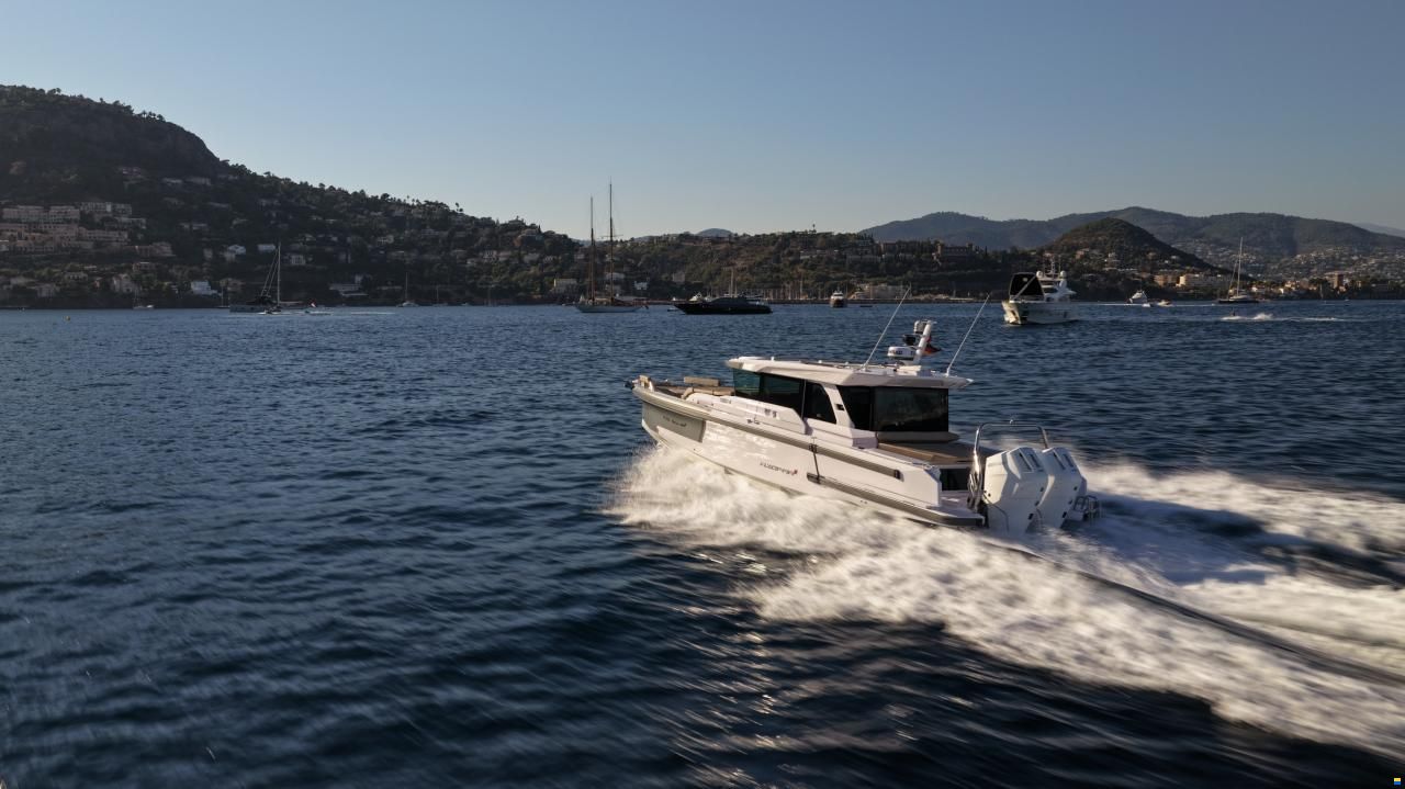 Axopar 38 Cross Cabin