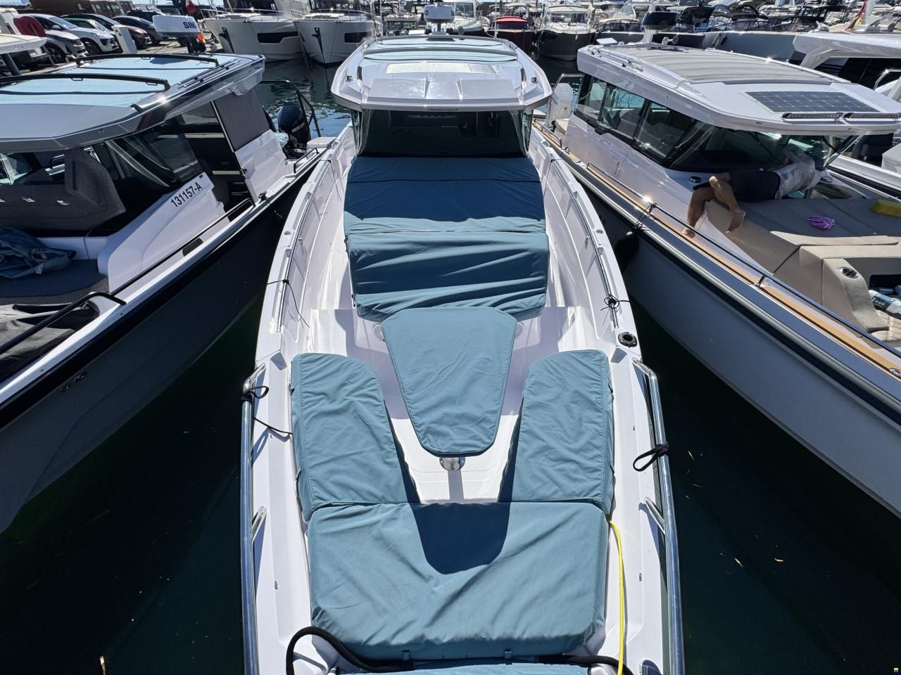 Axopar 38 Cross Cabin