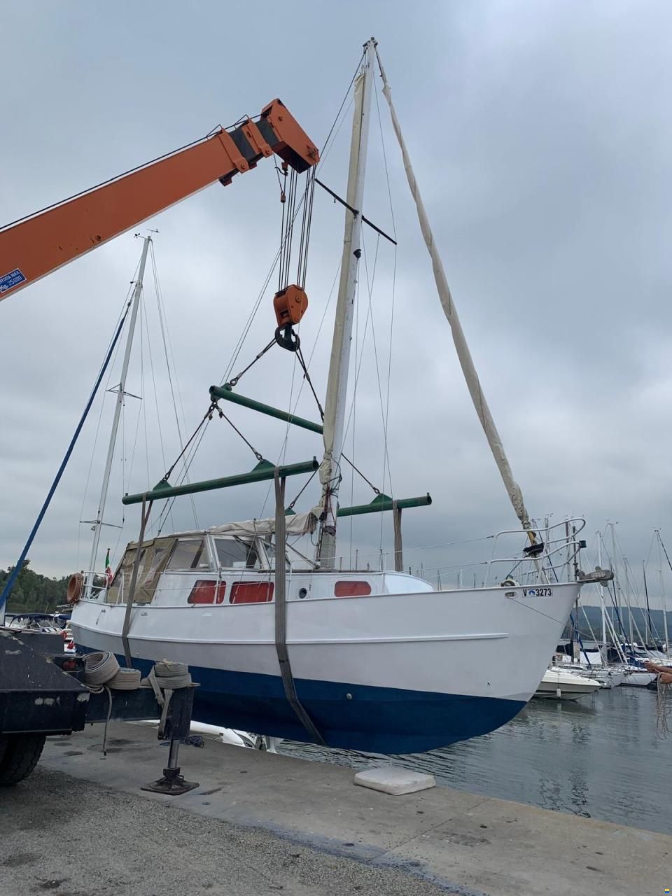 Motorsailer