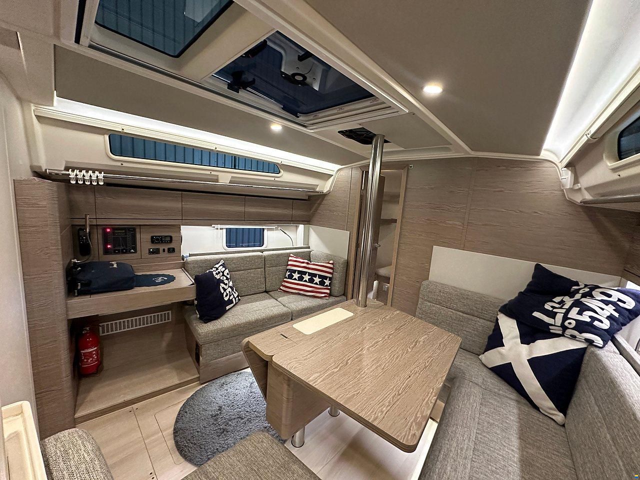 Hanse 388