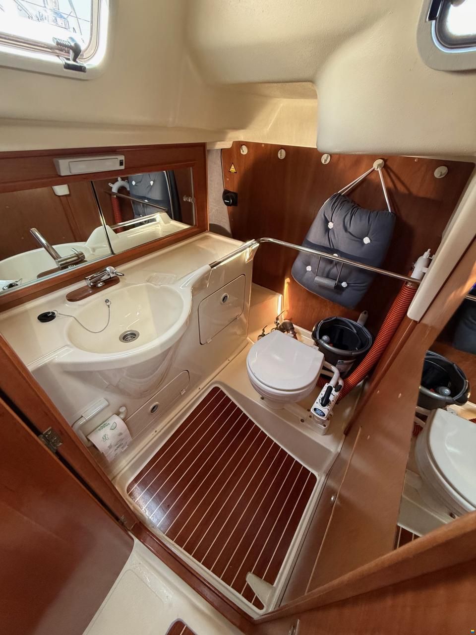 Dehler 35 Cruising