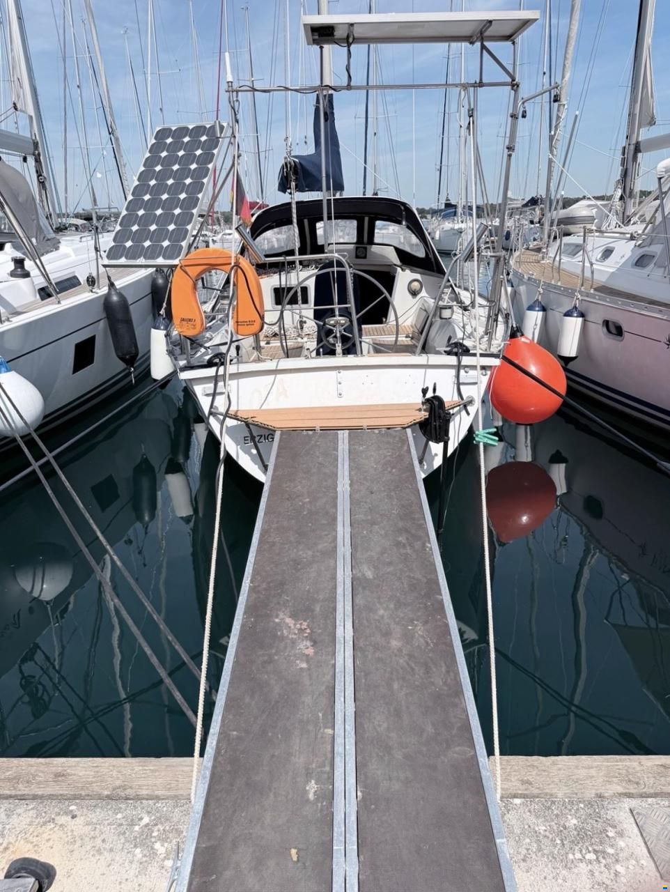 Dufour 4800
