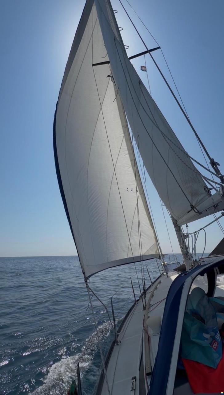 Dufour 4800