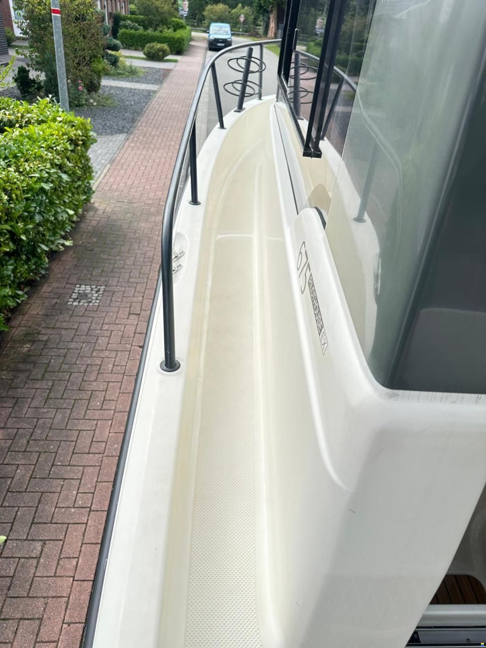 Quicksilver 675 Pilothouse Explorer