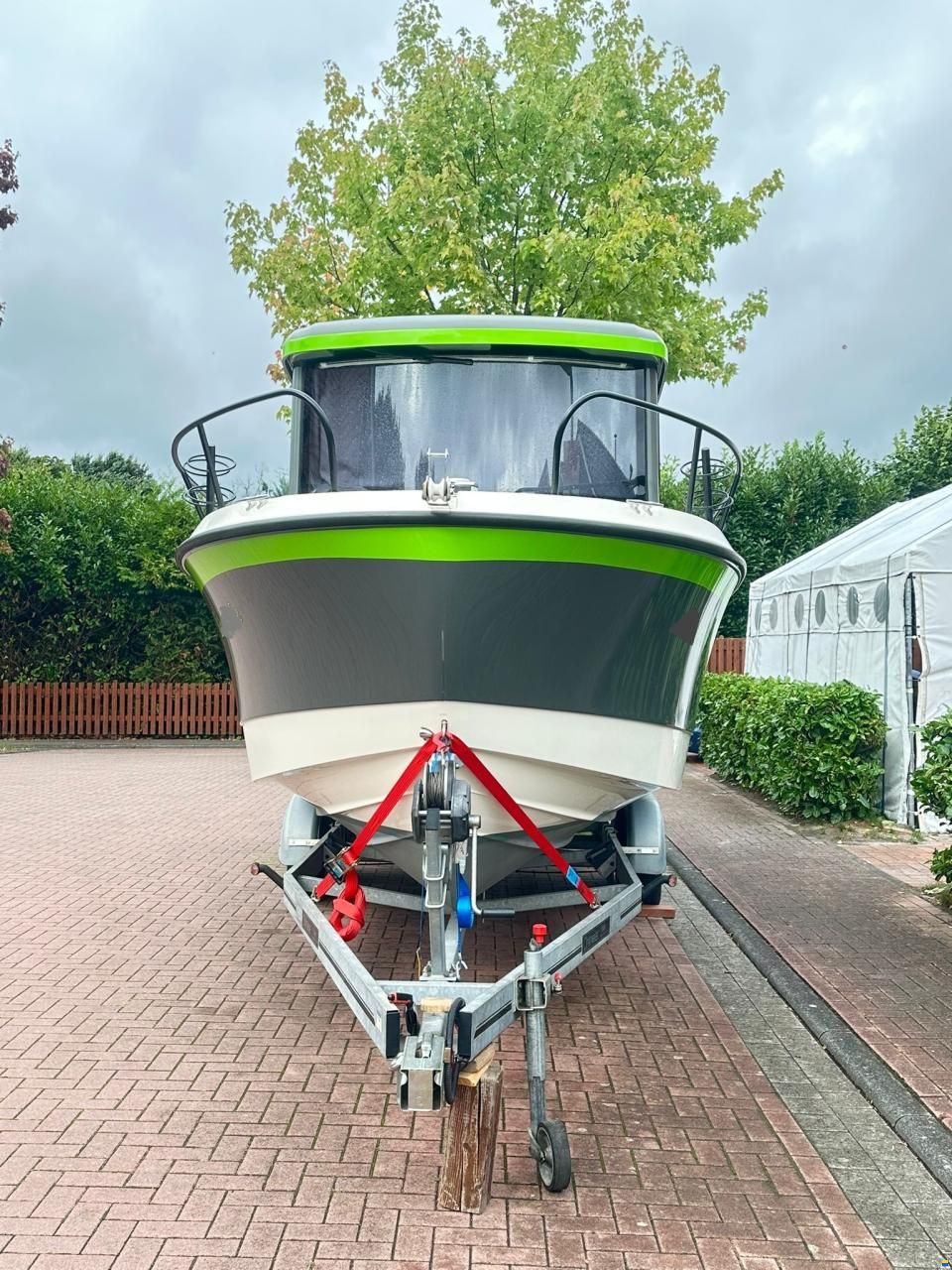 Quicksilver 675 Pilothouse Explorer
