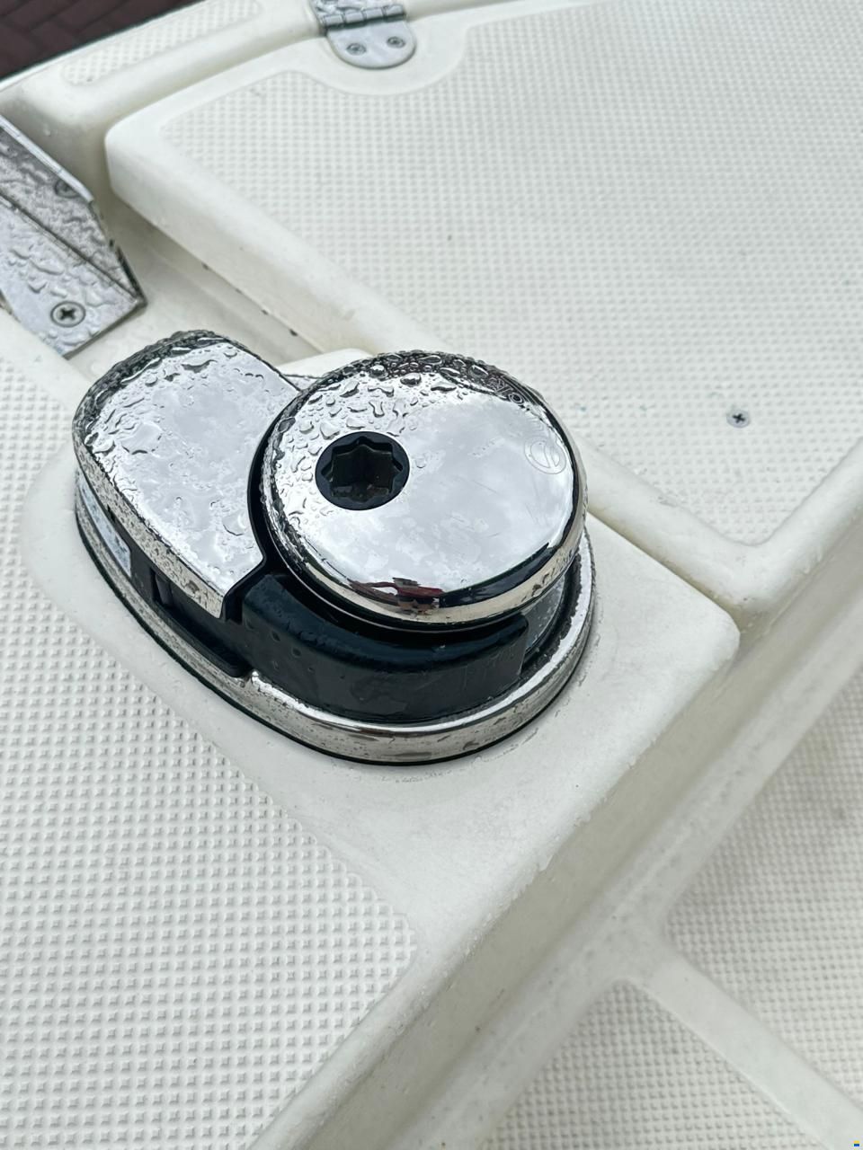 Quicksilver 675 Pilothouse Explorer