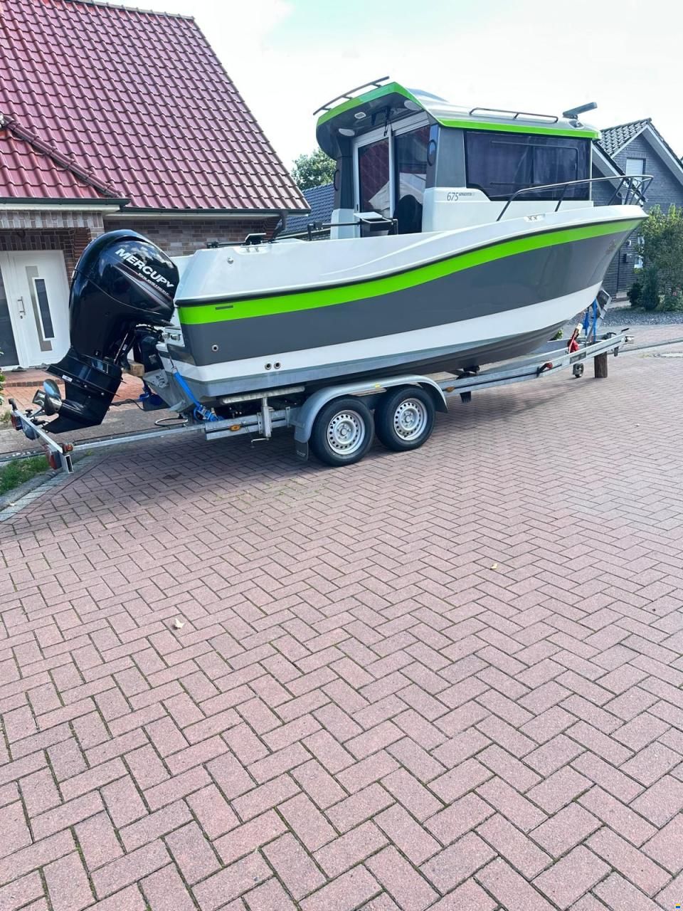Quicksilver 675 Pilothouse Explorer