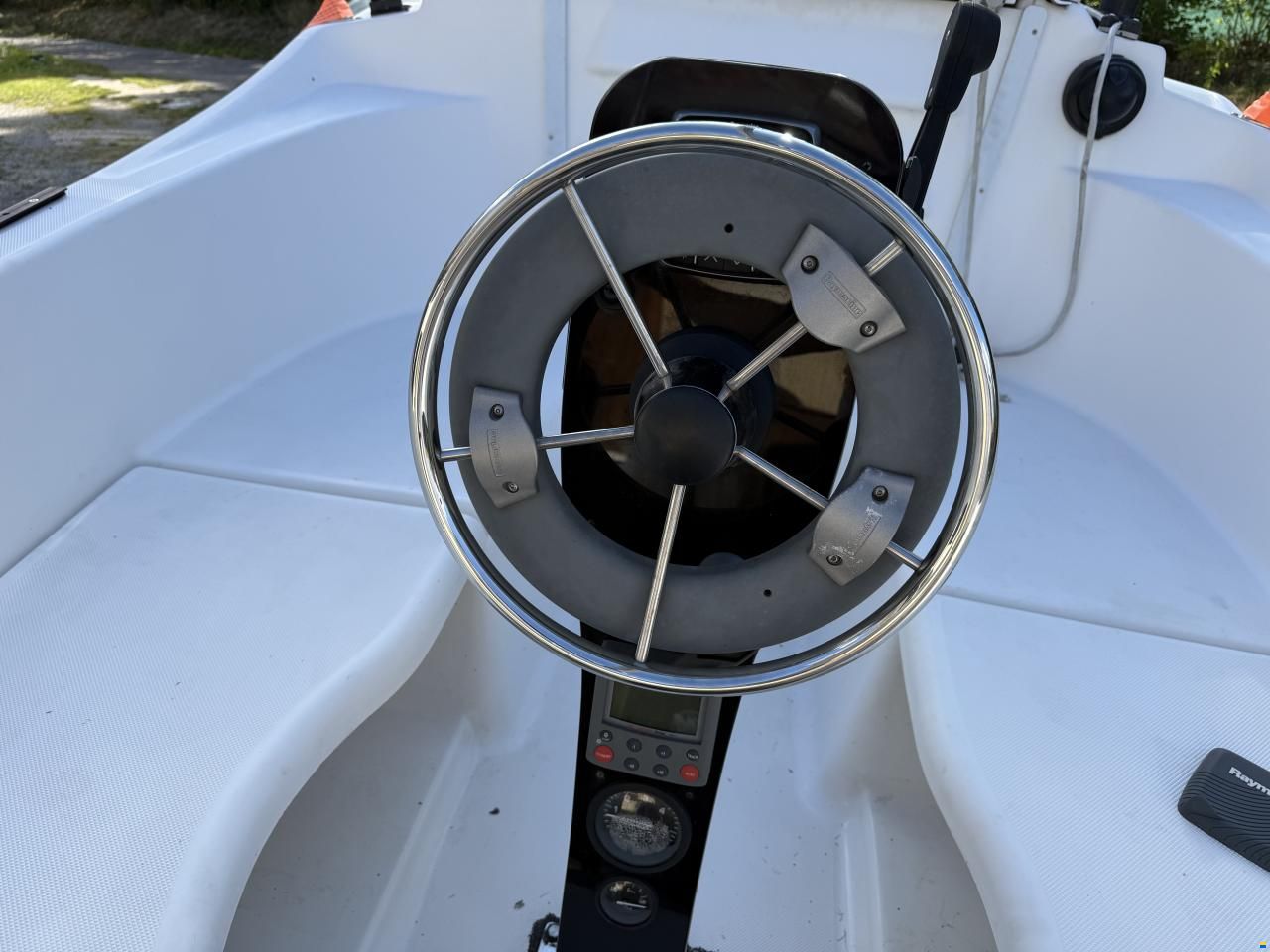 MacGregor 26M