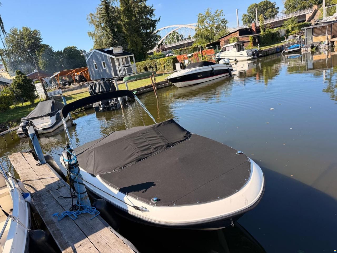 Bayliner VR4