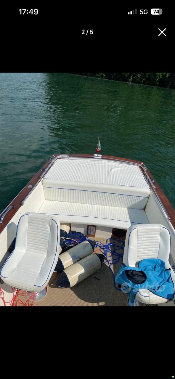Crestliner Como