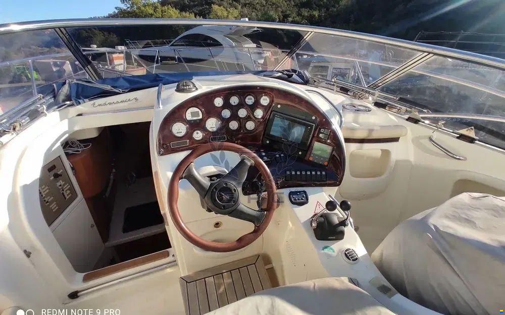 Cranchi Endurance 33