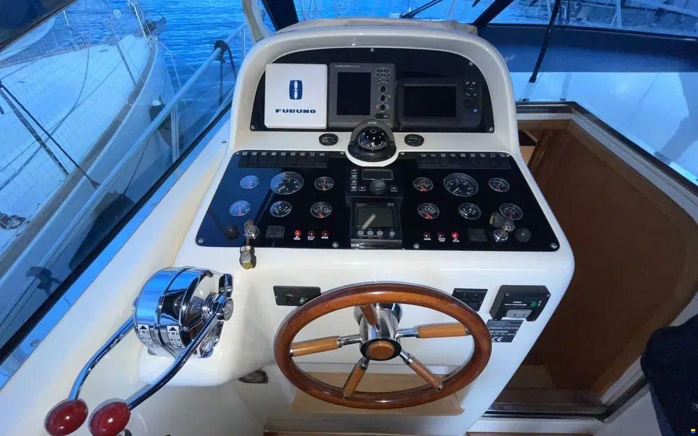 Uniesse 42 Open
