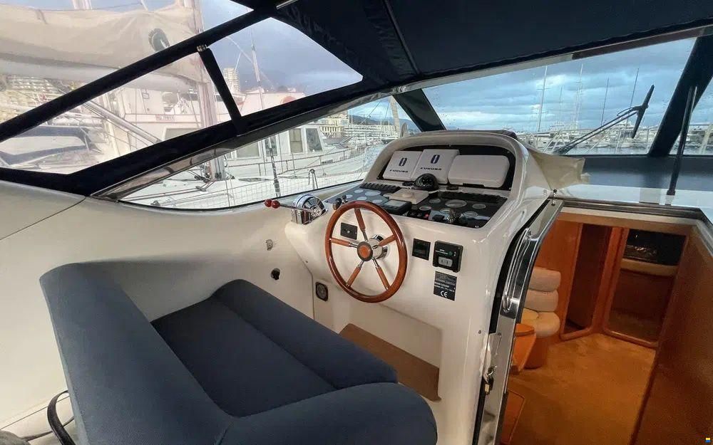 Uniesse 42 Open