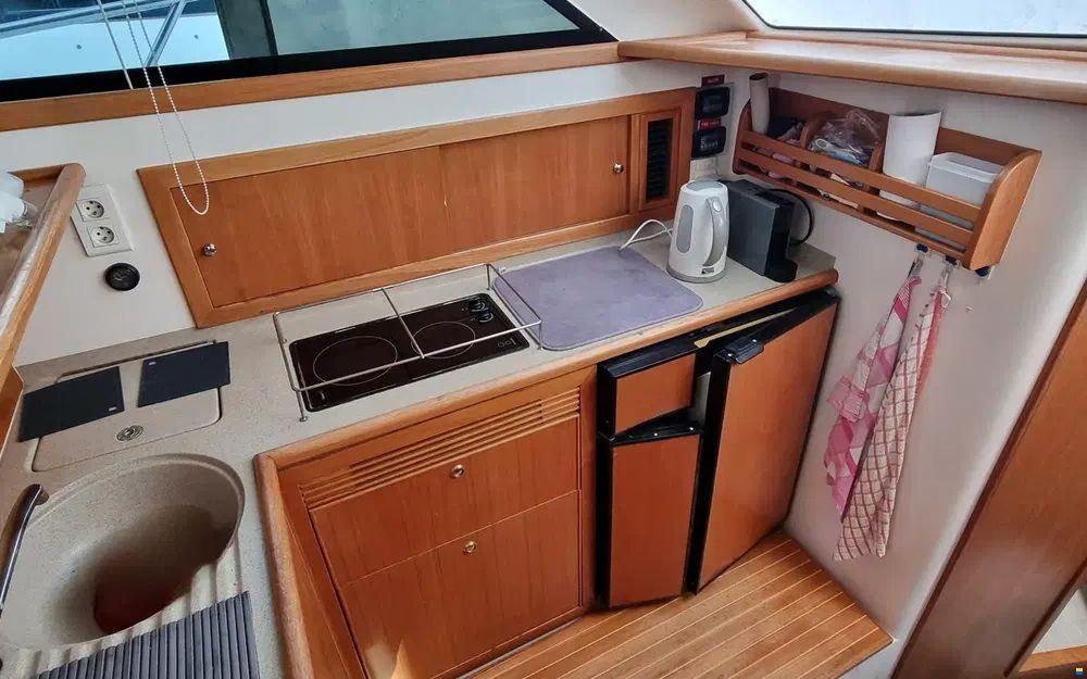 Riviera 40