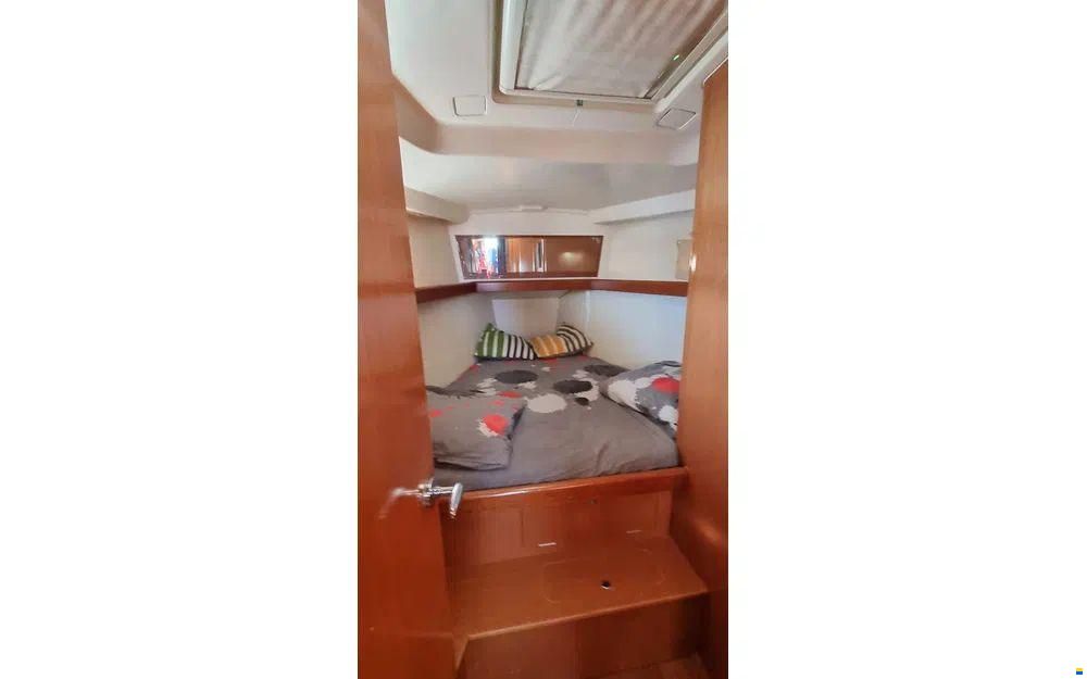 Beneteau Oceanis 43