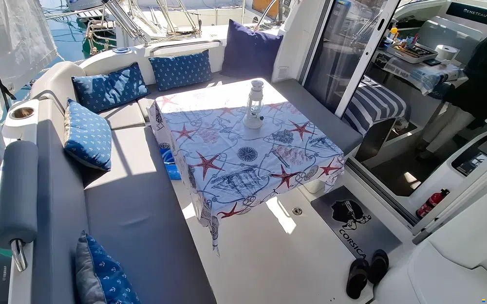 Beneteau Antares 8