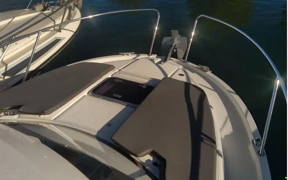 Beneteau Antares 8