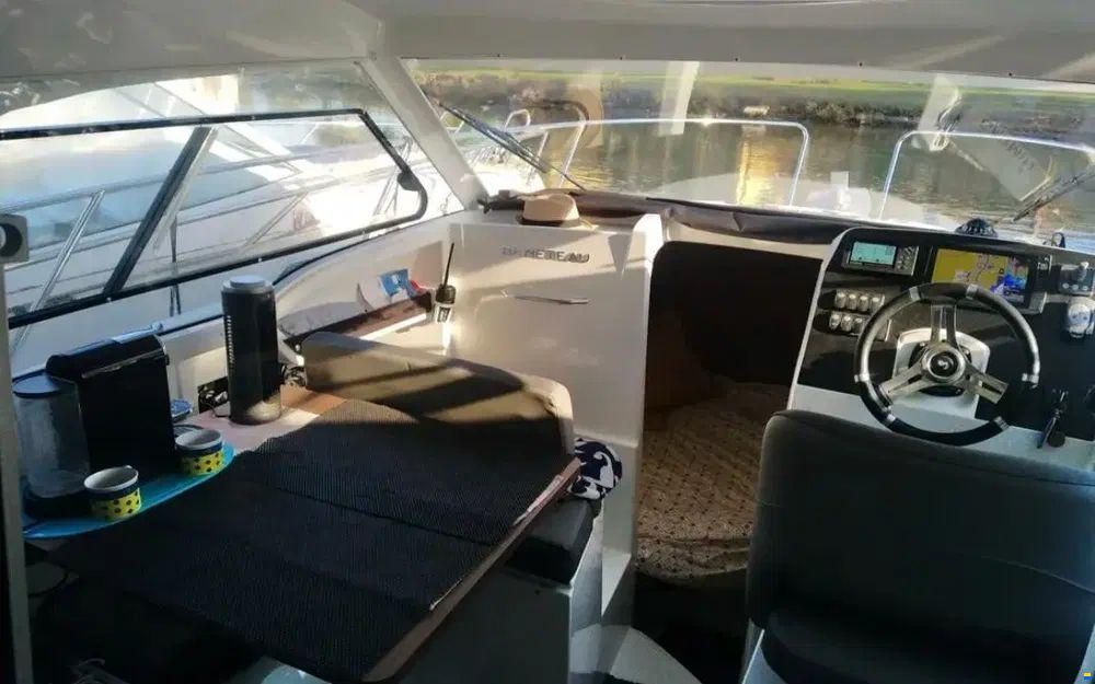 Beneteau Antares 8