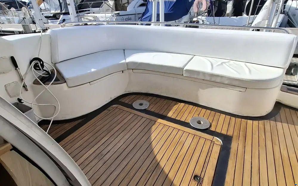 Sealine 360