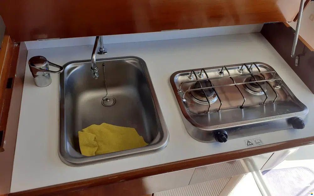 Beneteau Antares 760