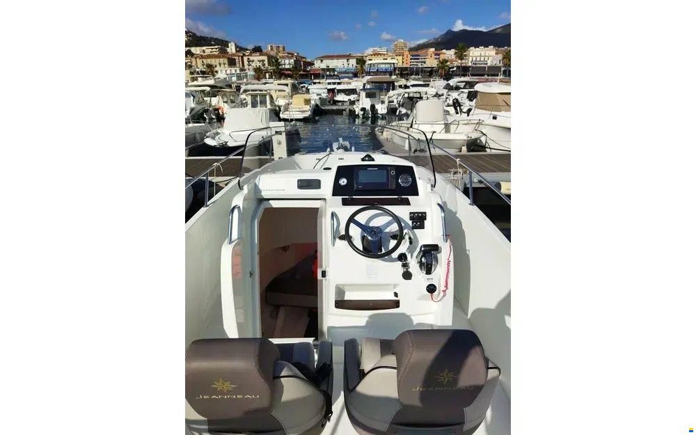 Jeanneau Cap Camarat 7.5 CC