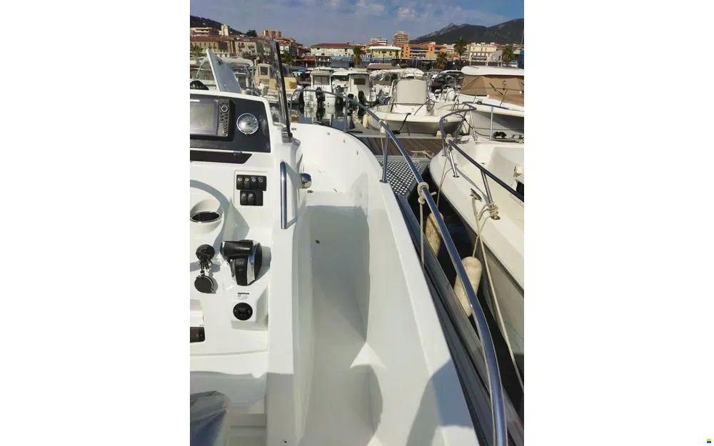 Jeanneau Cap Camarat 7.5 CC