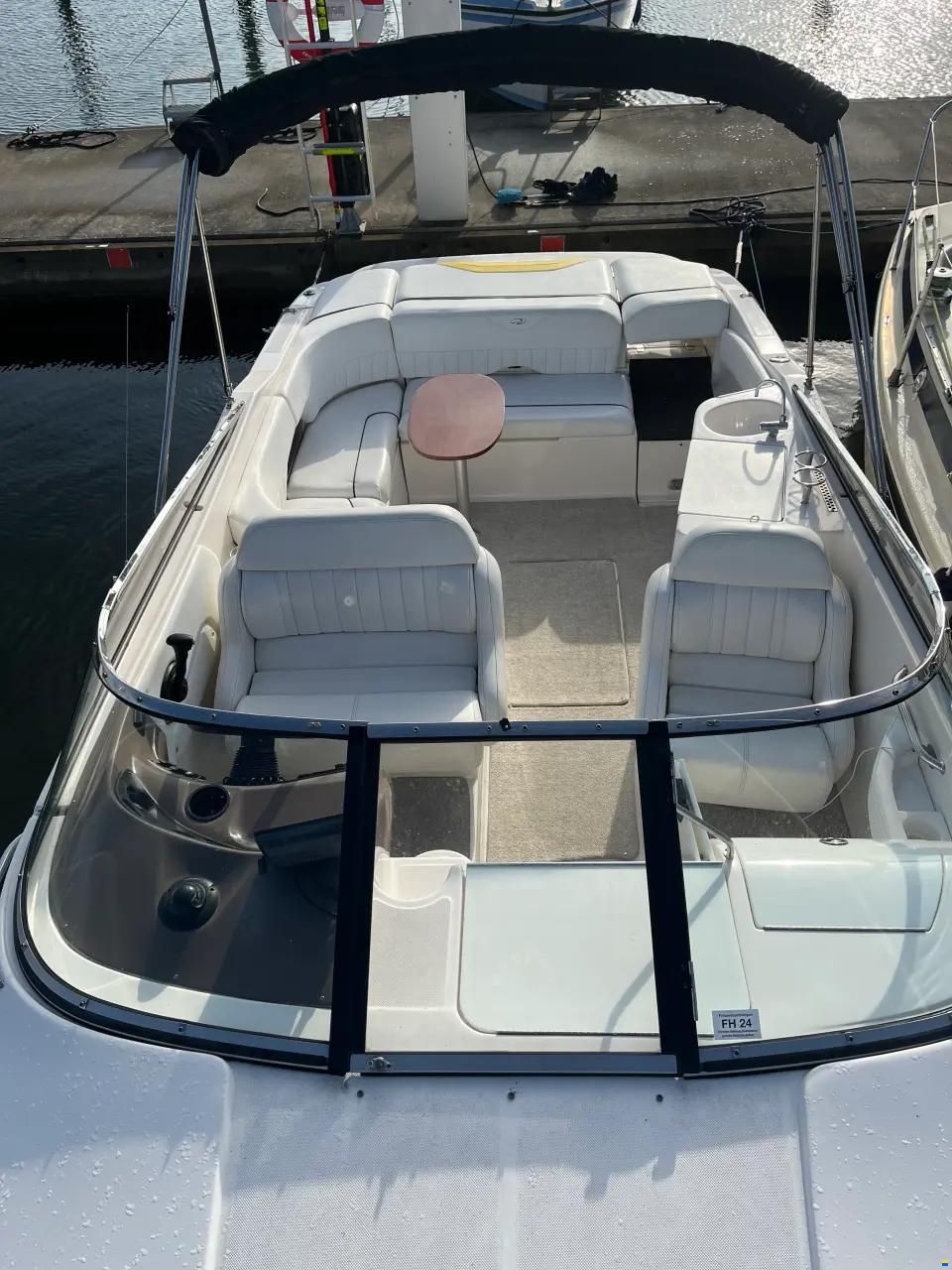 Regal 2650 LCS